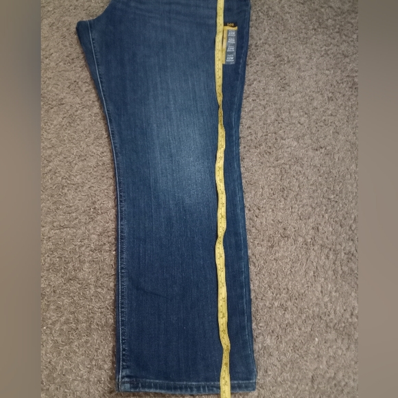 WOMEN PLUS SIZE JEANS SIZE 22W MEDIUM - Picture 4 of 13